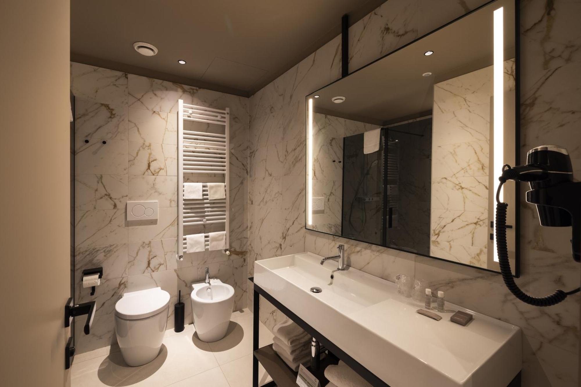 Joy 124 Hotel Milano Екстер'єр фото